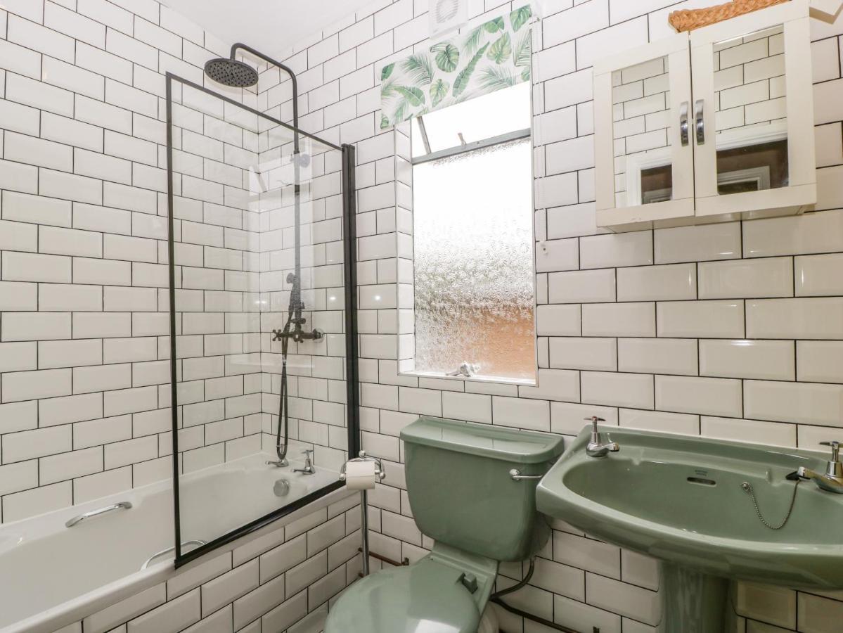 Lulu Logs Villa Bristol Eksteriør billede
