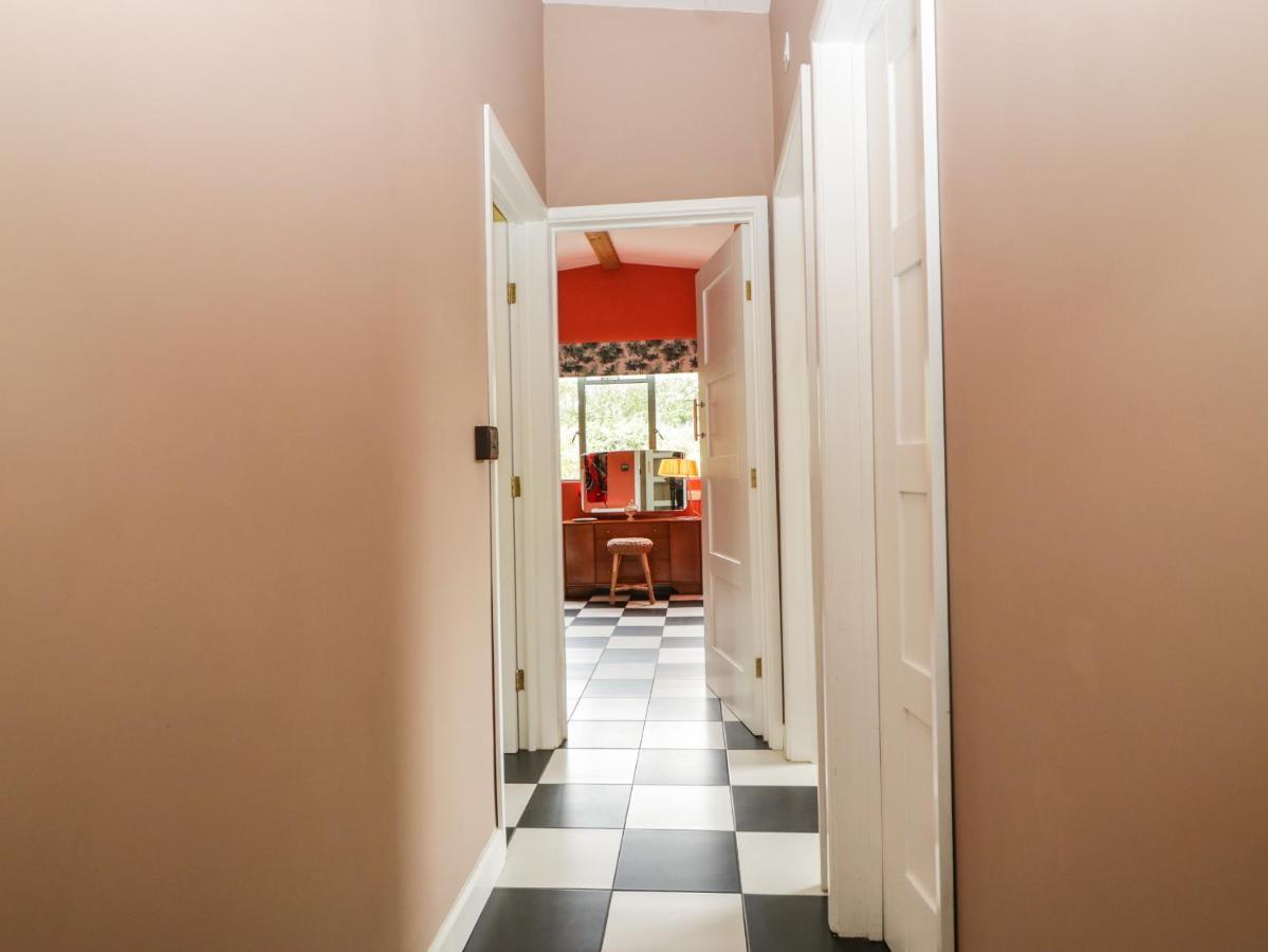 Lulu Logs Villa Bristol Eksteriør billede